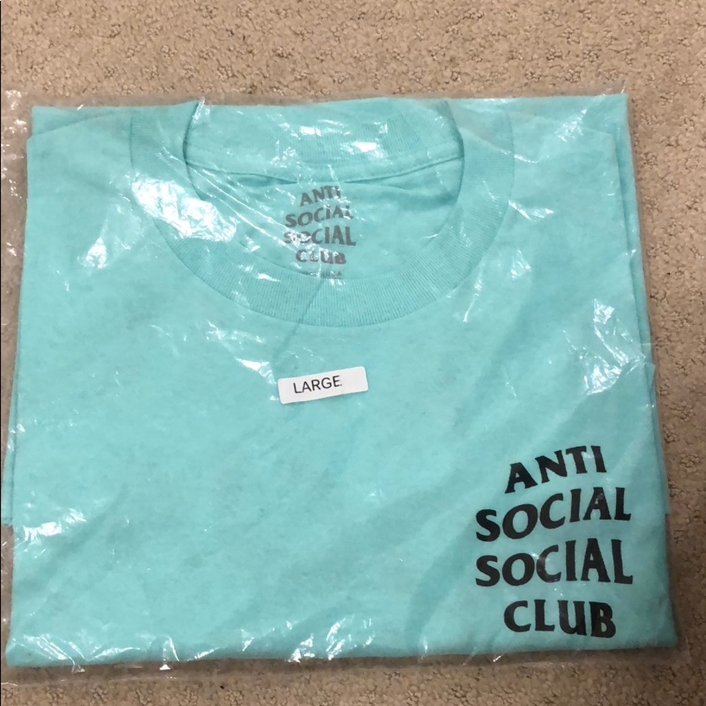 ANTI SOCIAL SOCIAL CLUB TEE